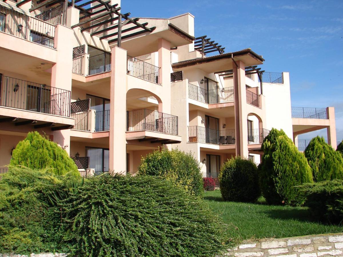 Apartment Decora Sea View Топола Екстериор снимка