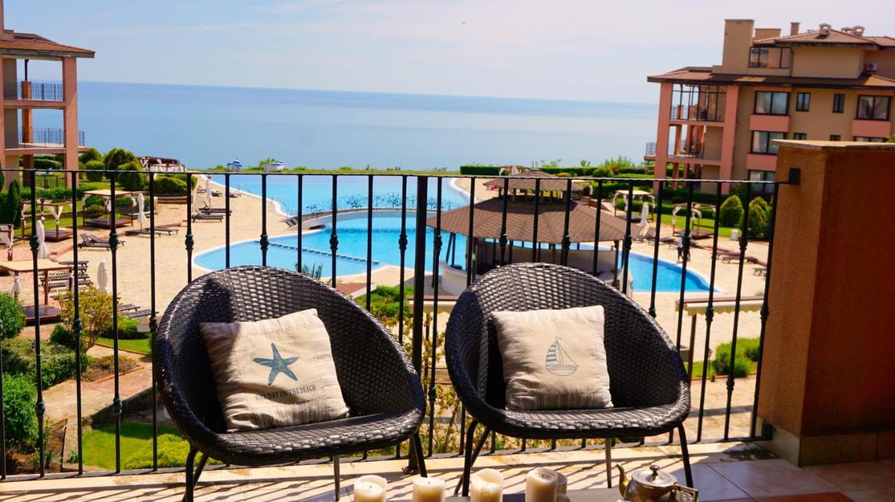 Apartment Decora Sea View Топола Екстериор снимка