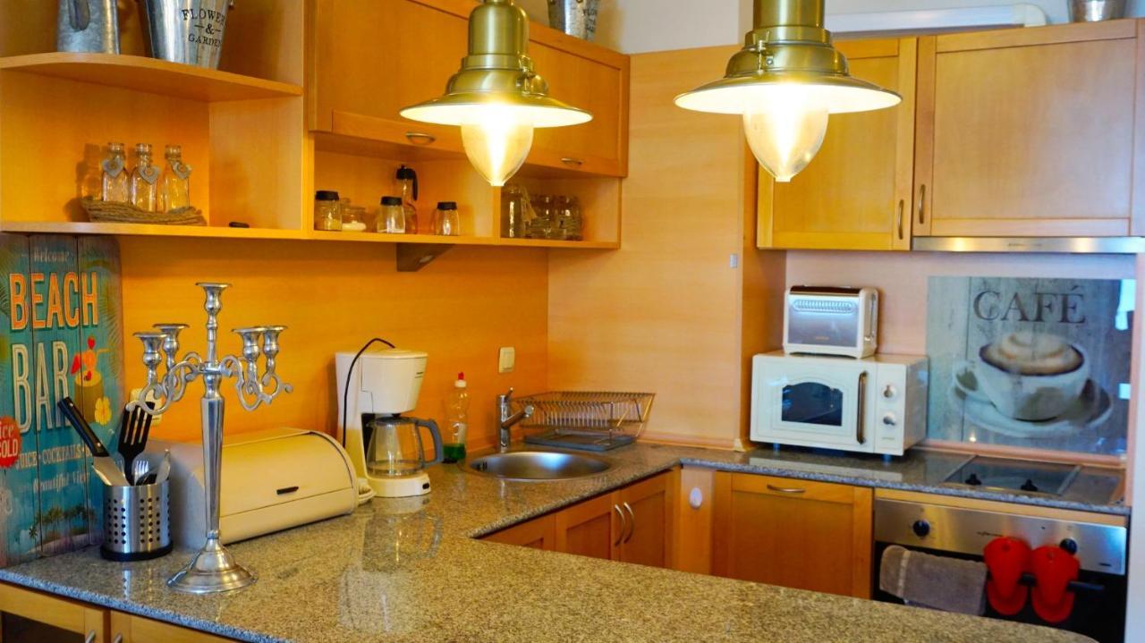 Apartment Decora Sea View Топола Екстериор снимка