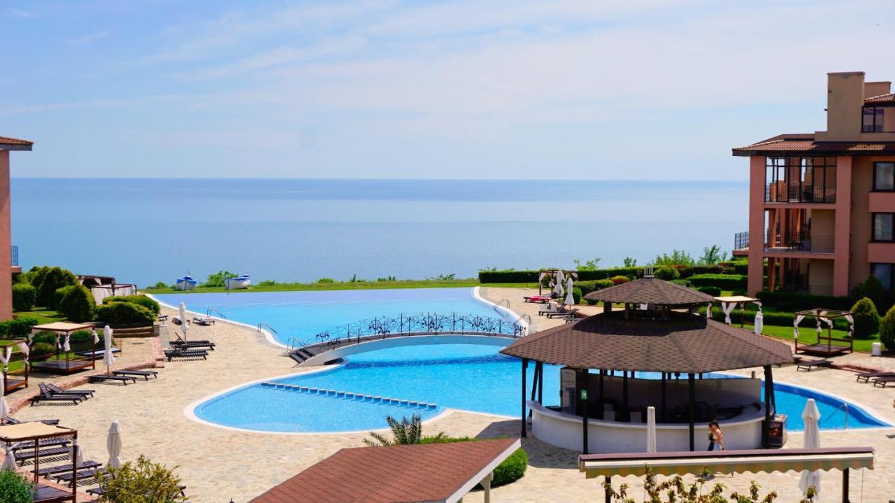 Apartment Decora Sea View Топола Екстериор снимка