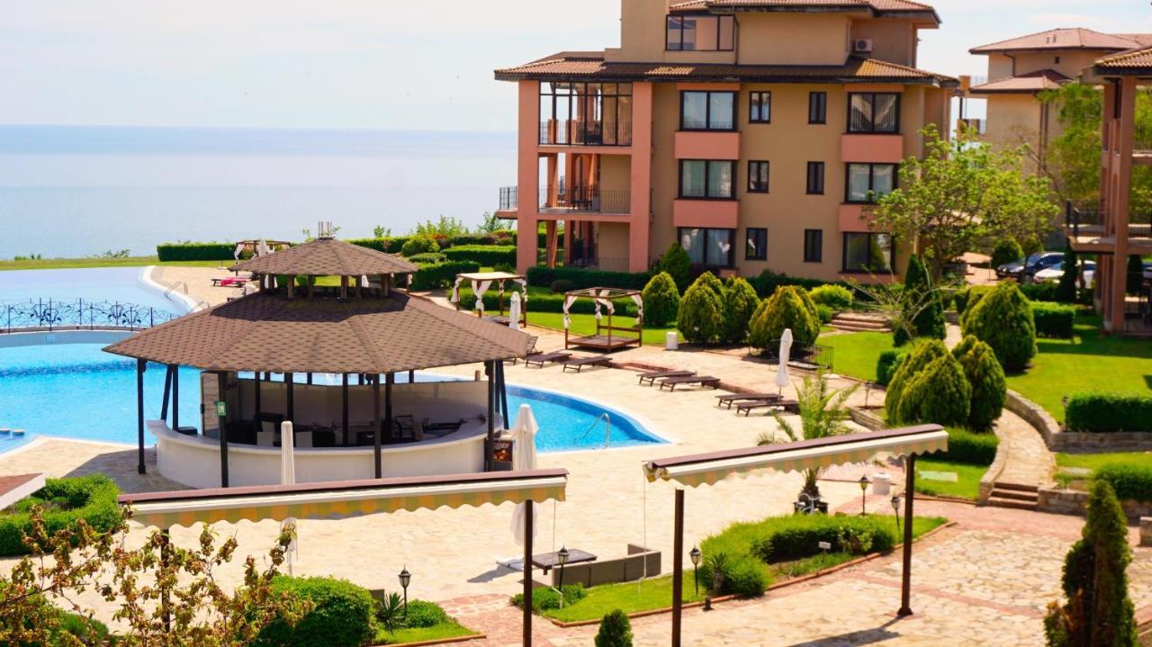 Apartment Decora Sea View Топола Екстериор снимка