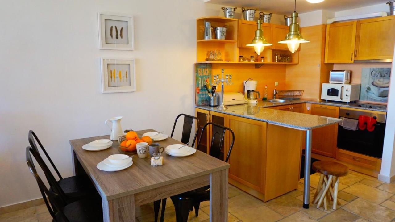 Apartment Decora Sea View Топола Екстериор снимка
